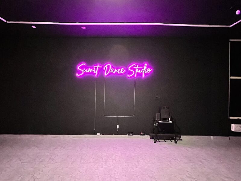 Sumit Dance Studio